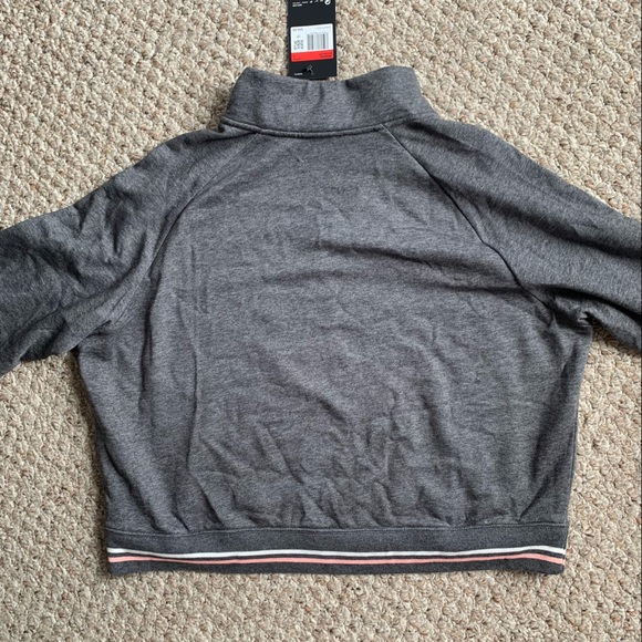 NWT Nike Varsity Fleece Crop Pullover SIZE LARGE - Picture 3 of 6